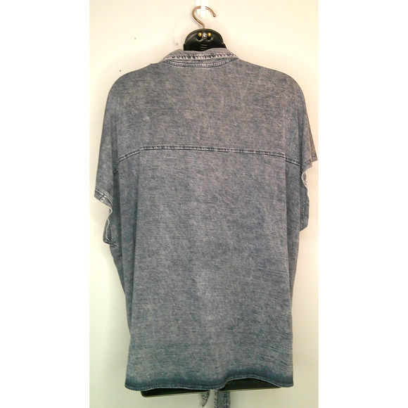 Jane + Delancey Button-down, tie waist Short Sleeve Shirt Acid Wash 2X NEW - Picture 4 of 8